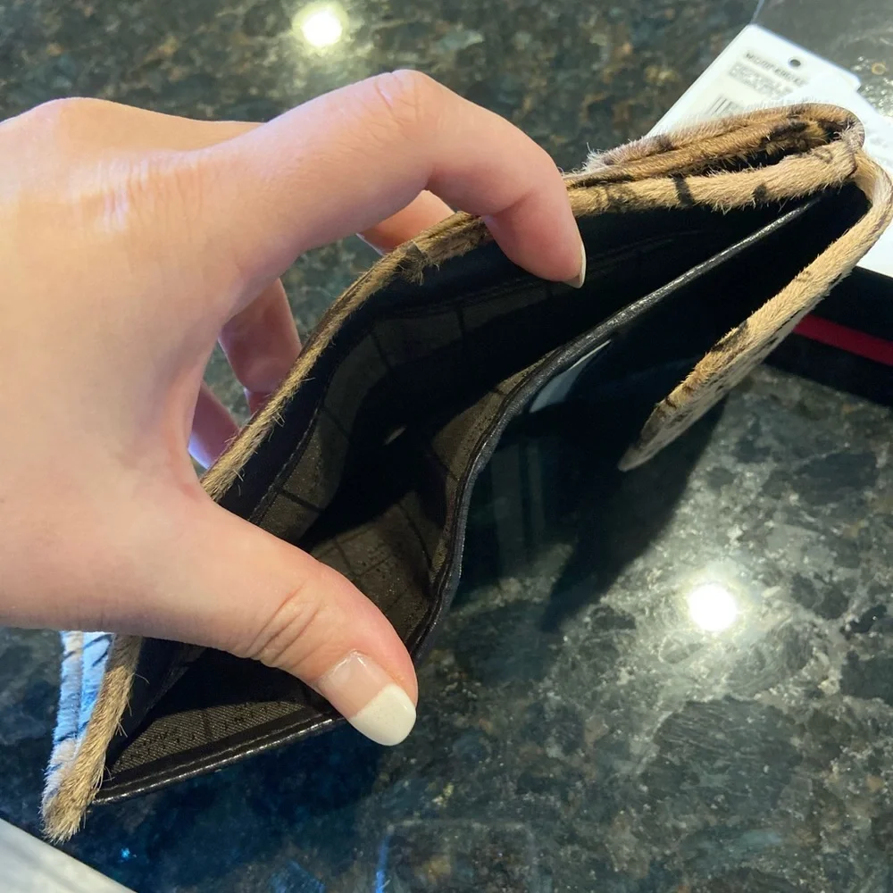 Celine Tan Wallet with Iconic Logo Pattern - Picture 4 of 4